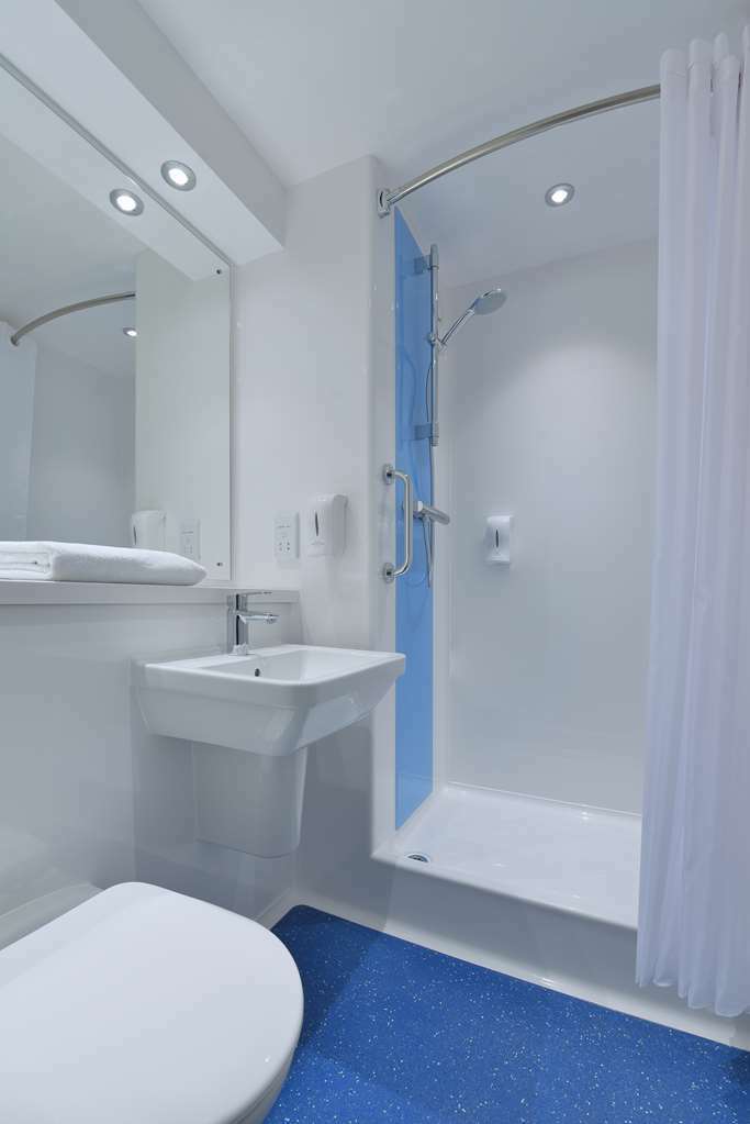 Travelodge Widnes Room photo