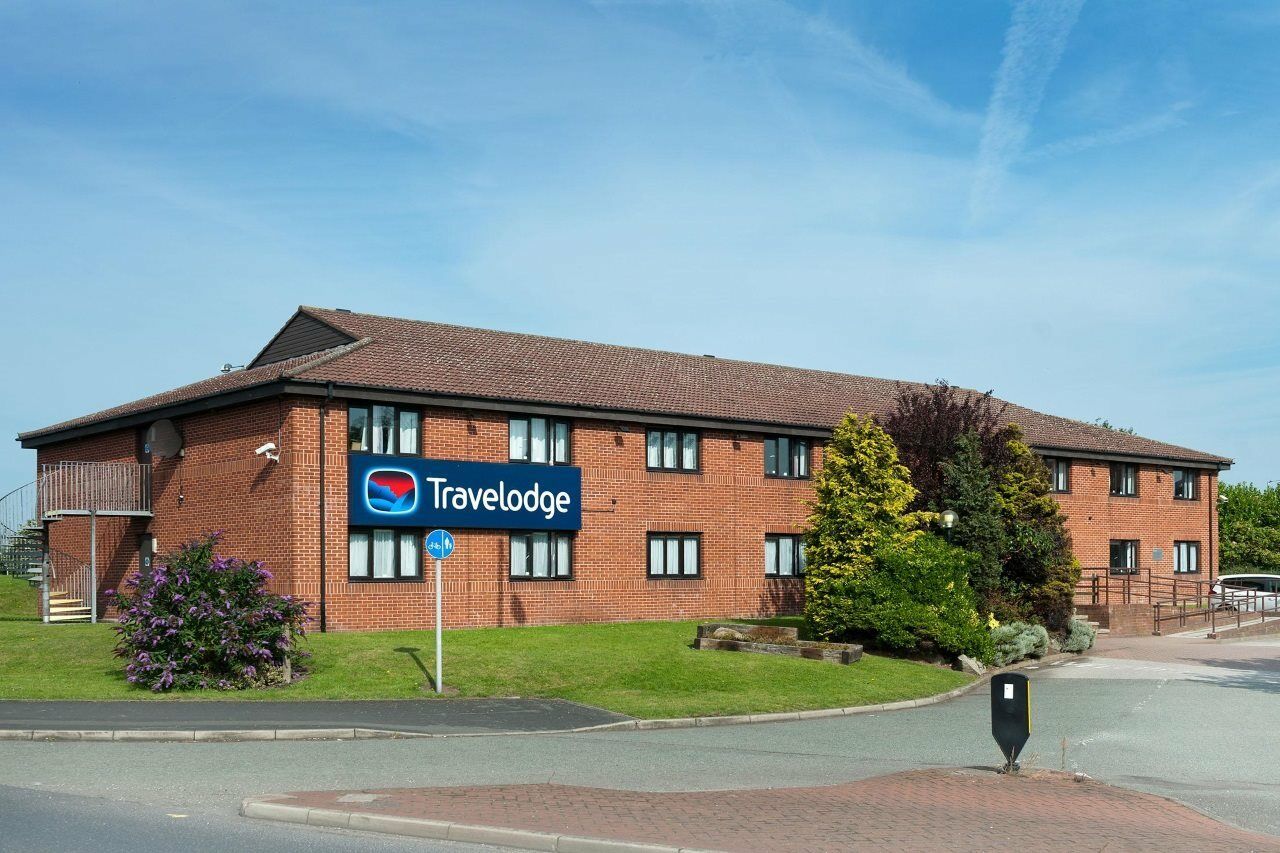 Travelodge Widnes Exterior photo