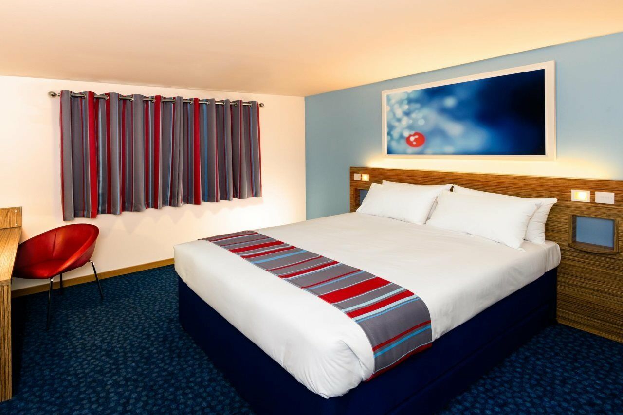 Travelodge Widnes Exterior photo